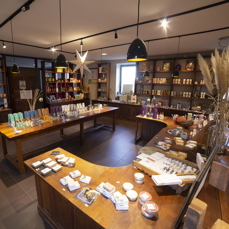 Boutique Ô Provence de l'Artemisia museum, Forcalquier