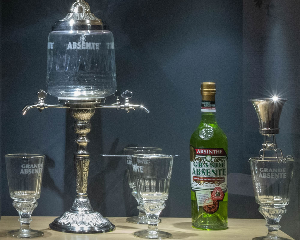 Artemisia museum au coeur de patrimoine historique de la montagne de Lure : l'absinthe